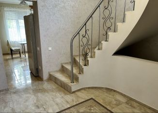 Сдается в аренду дом, 150 м2, Ростов-на-Дону, Кишинёвская улица, 43А