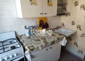 Сдам 2-ком. квартиру, 44.3 м2, Ломоносов, Красноармейская улица, 27