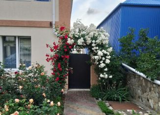 Сдается в аренду дом, 250 м2, Геленджик, Лавровая улица, 18