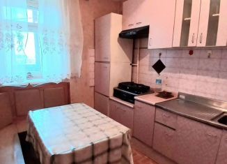 Аренда 4-ком. квартиры, 80.2 м2, Биробиджан, проспект 60-летия СССР, 11