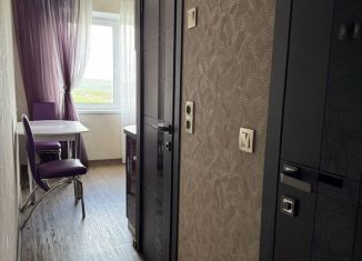 Сдается 1-комнатная квартира, 33 м2, Мурманск, улица Капитана Маклакова, 33