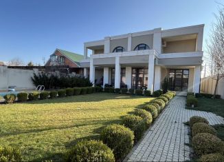 Продаю дом, 407 м2, Краснодар, микрорайон Завод Радиоизмерительных Приборов, улица Братьев Черников