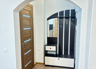 Сдаю в аренду 1-ком. квартиру, 40 м2, Улан-Удэ, Боевая улица, 5В