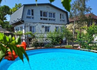 Продаю дом, 269 м2, станица Голубицкая, Школьная улица, 36