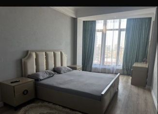 Сдается в аренду 2-комнатная квартира, 60 м2, Махачкала, проспект Петра I, 103Вк2