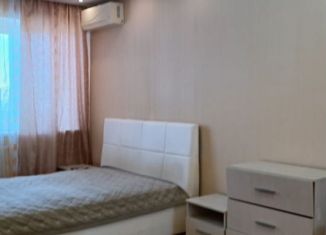 1-ком. квартира в аренду, 40 м2, Краснодар, улица имени С.В. Рахманинова, 34, микрорайон Завод Радиоизмерительных Приборов