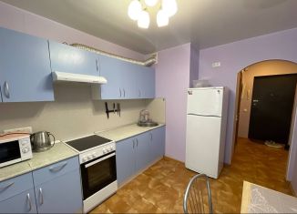 Сдаю в аренду однокомнатную квартиру, 33 м2, Мурино, улица Шоссе в Лаврики, 59к1