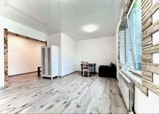 Сдаю в аренду 2-ком. квартиру, 85 м2, Петергоф, улица Первого Мая, 49А