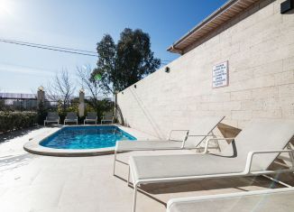 Сдача в аренду дома, 20 м2, посёлок городского типа Сириус, улица Войтенко, 21