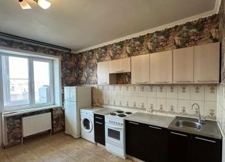Сдаю в аренду 2-комнатную квартиру, 65 м2, Краснодар, улица 1 Мая, 428