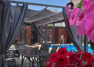 Сдаю дом, 320 м2, Краснодар, улица Курортный Посёлок, Карасунский округ