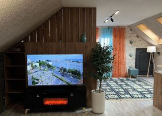 Сдаю квартиру студию, 60 м2, Махачкала, улица Ахульго, 208А