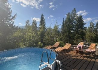 Сдам в аренду дом, 70 м2, поселок городского типа Шерегеш, Славянская улица