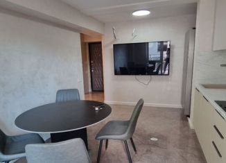 Сдается в аренду 3-ком. квартира, 80 м2, Сочи, Пластунская улица, 100Б, ЖК Лидер