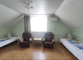 Сдается в аренду дом, 65 м2, село Мысхако, улица Крупской, 93