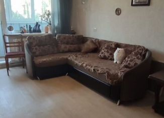 Сдается 1-комнатная квартира, 35 м2, Псковская область, улица Труда, 24