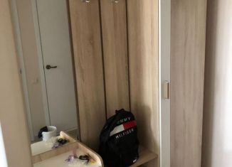 Сдается в аренду 1-комнатная квартира, 36 м2, Азов, Московская улица, 77