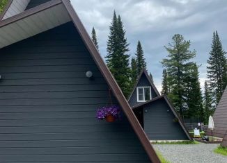 Сдам в аренду дом, 66 м2, поселок городского типа Шерегеш, Свободная улица