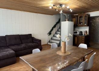 Сдается дом, 230 м2, Казань, Давликеевская улица, 24