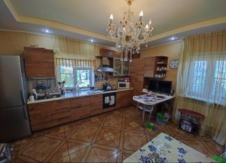 Продаю дом, 100 м2, Ейск, улица Кухаренко