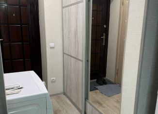 Сдаю в аренду квартиру студию, 20 м2, Старый Оскол, микрорайон Интернациональный, 28