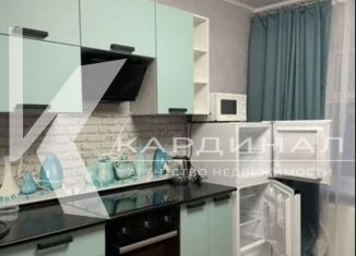 Аренда 1-ком. квартиры, 52 м2, Старый Оскол, микрорайон Степной, 26