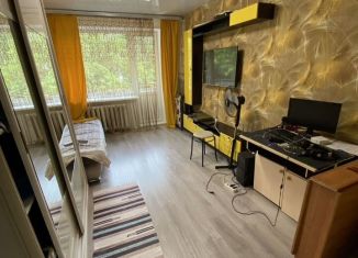 Сдаю 1-ком. квартиру, 30 м2, Республика Башкортостан, Революционная улица, 80