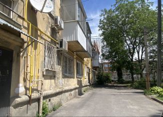 Аренда двухкомнатной квартиры, 42 м2, Аксай, улица Дружбы, 1