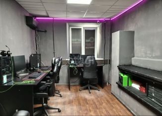 Продается офис, 86.4 м2, Кыштым, улица Карла Либкнехта, 172