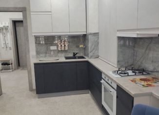 Сдам 1-ком. квартиру, 56 м2, Балаково, улица 30 лет Победы, 59