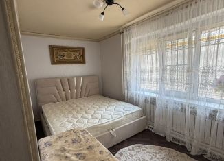 Сдается в аренду двухкомнатная квартира, 45 м2, Грозный, улица Батаева, 36