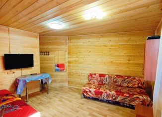 Аренда дома, 26 м2, рабочий поселок Листвянка, Октябрьская улица, 15А