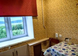 2-комнатная квартира в аренду, 48 м2, Мурманск, улица Сафонова, 22/33