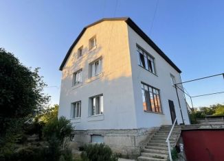 Продаю дом, 418 м2, посёлок городского типа Молодёжное, Комсомольская улица