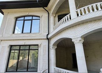 Продажа дома, 650 м2, посёлок городского типа Виноградное, улица Яузы, 18