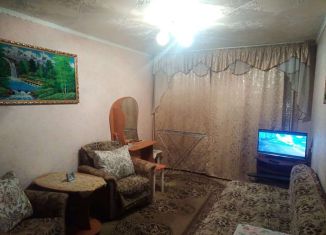 Продается 2-комнатная квартира, 44.2 м2, поселок городского типа Шушенское, 2-й микрорайон, 25