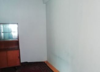 Двухкомнатная квартира на продажу, 50 м2, поселок городского типа Атамановка, улица Гагарина, 9
