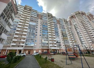 Продается 2-комнатная квартира, 62.1 м2, Екатеринбург, улица Токарей, 26, улица Токарей