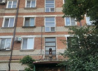 Продажа 4-комнатной квартиры, 63 м2, посёлок городского типа Яблоновский, улица Титова
