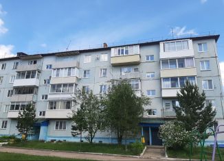 Продаю 2-ком. квартиру, 52 м2, Бородино, Рождественская улица, 1А