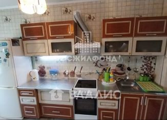 Продажа трехкомнатной квартиры, 85 м2, посёлок городского типа Забайкальск, Комсомольская улица, 57