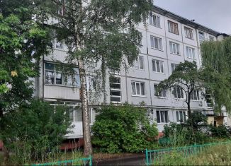 Продам 3-комнатную квартиру, 63 м2, Жуковка, улица Мальцева, 16