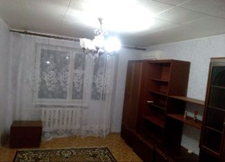 Сдаю 2-комнатную квартиру, 50 м2, город Морозовск, улица Ленина, 370