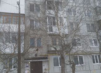 Продается двухкомнатная квартира, 47.5 м2, поселок городского типа Панковка, Индустриальная улица