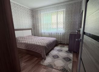 Продаю трехкомнатную квартиру, 60 м2, село Сарманово, Советская улица, 31