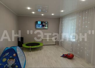 Продам 4-комнатную квартиру, 73 м2, Заводоуковск, переулок Ворошилова, 2