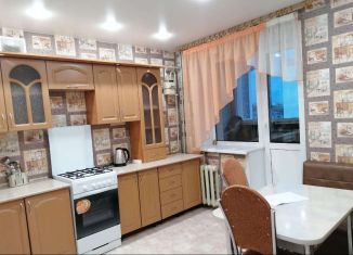 Сдам в аренду однокомнатную квартиру, 50 м2, Самарская область, проспект Карла Маркса, 49