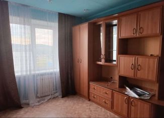 Продаю двухкомнатную квартиру, 49 м2, Усть-Катав, 2-й микрорайон, 12