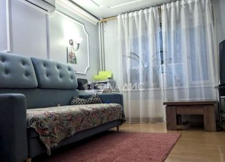 Продается четырехкомнатная квартира, 68.2 м2, Москва, район Тёплый Стан, Профсоюзная улица, 152к3