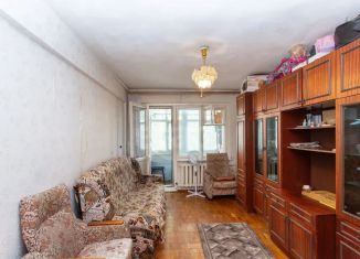 Продается 2-ком. квартира, 47 м2, Тобольск, 4-й микрорайон, 1